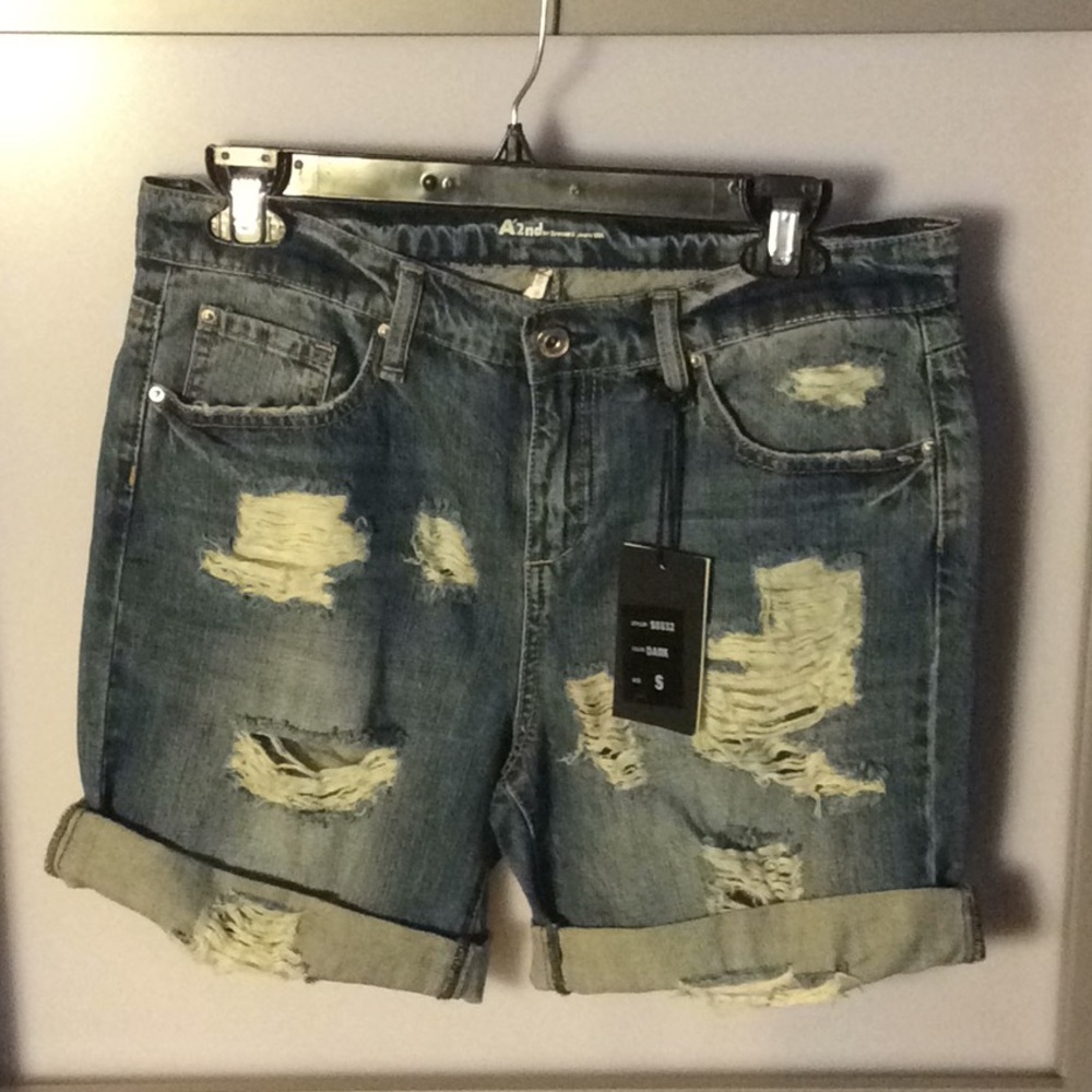 A’2nd Super cute denim shorts!